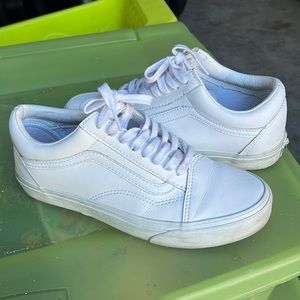 VANS OLD SKOOL CLASSIC TUMBLE SHOE in white size 8.5 women’s